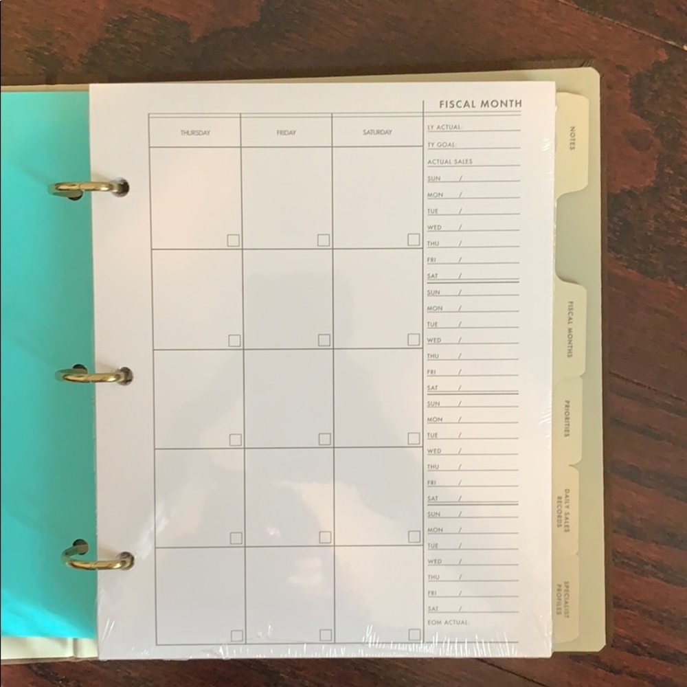 Kate Spade Binder - Picture 3 of 3